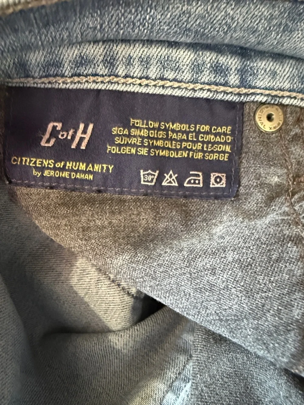 Citizens Of Humanity Light Wash Cropped High-Rise Skinny Jeans - Picture 3 of 9